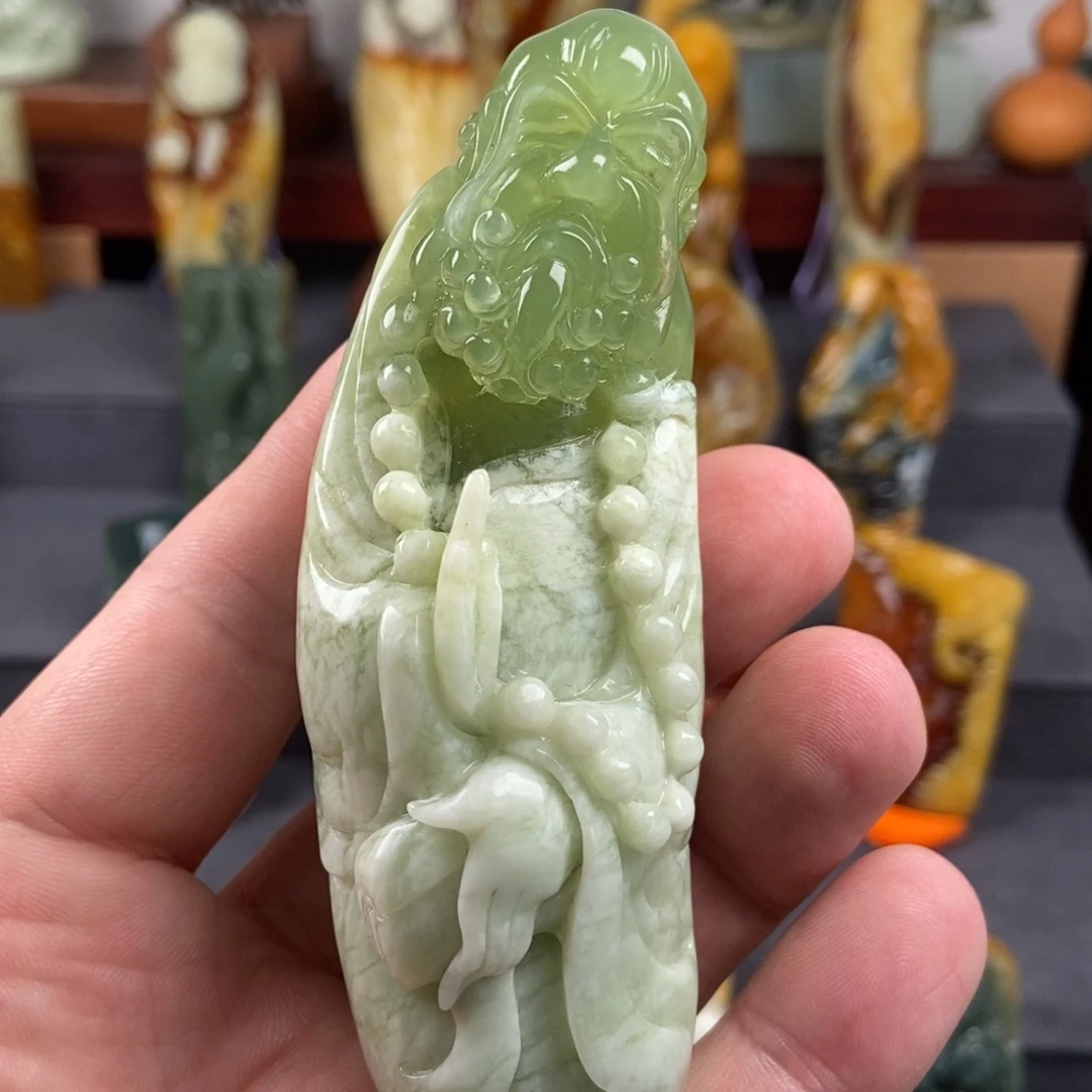 岫玉未镶嵌手把件