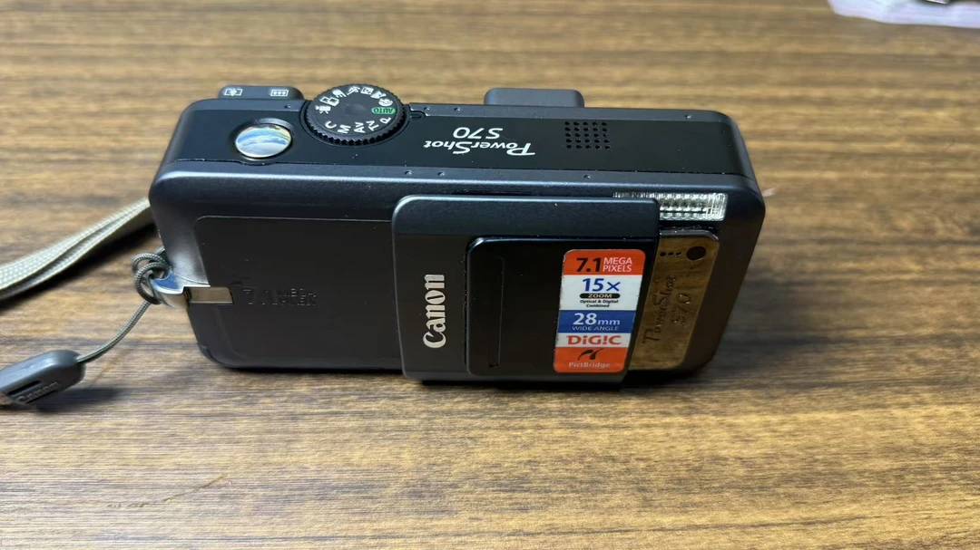 95新 Canon/佳能 S70高像素3.6倍光学变焦复古风c自备读卡器