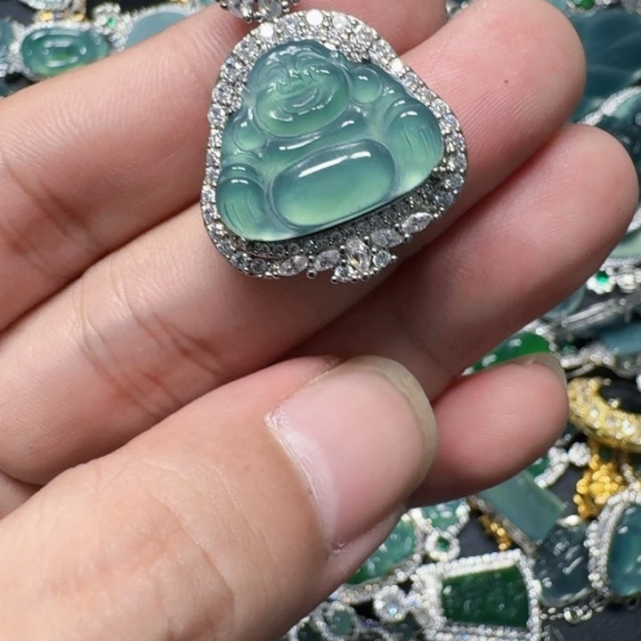 翡翠未镶嵌颈饰天然A货翡翠放漏