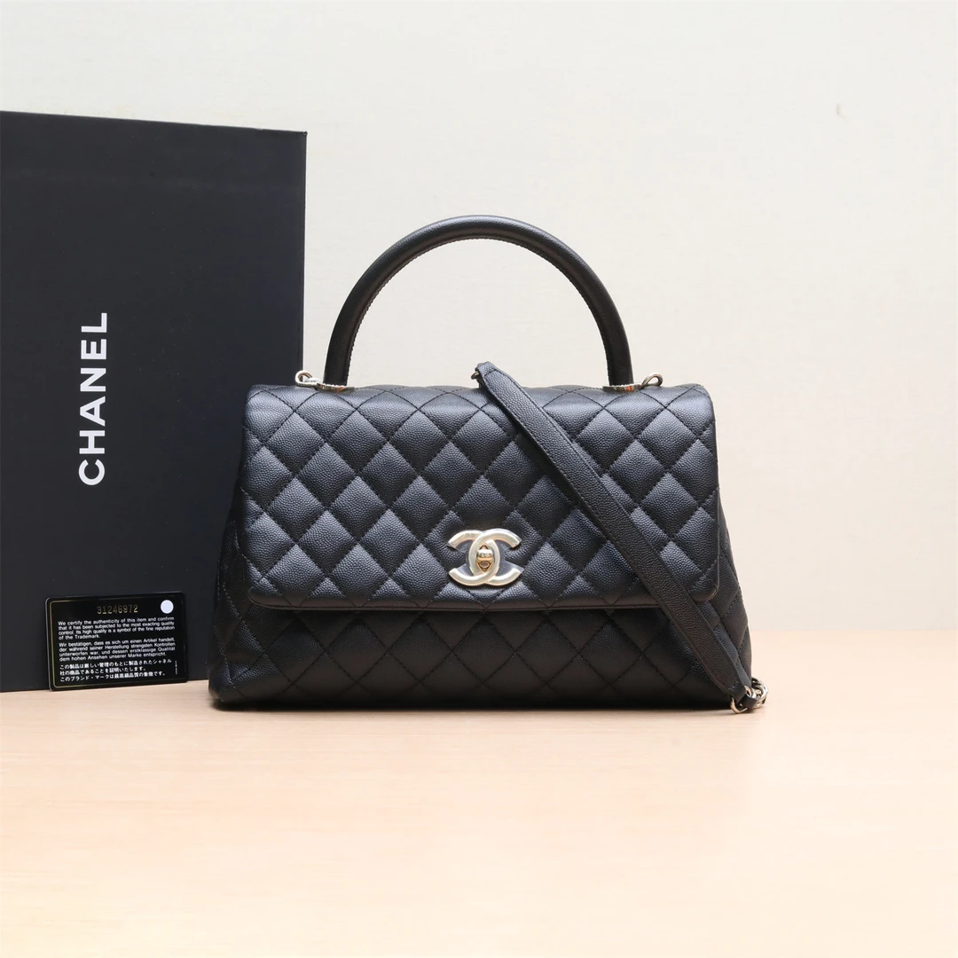 99新 Chanel/香奈儿 小花双双 Handle 中号 黑色 31开 浅金扣