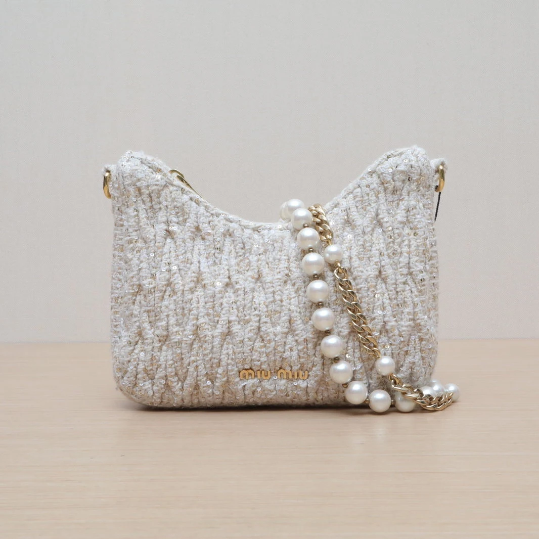 95新 MIU MIU/缪缪 【黑黑】 米色 粗花呢 珍珠链条包