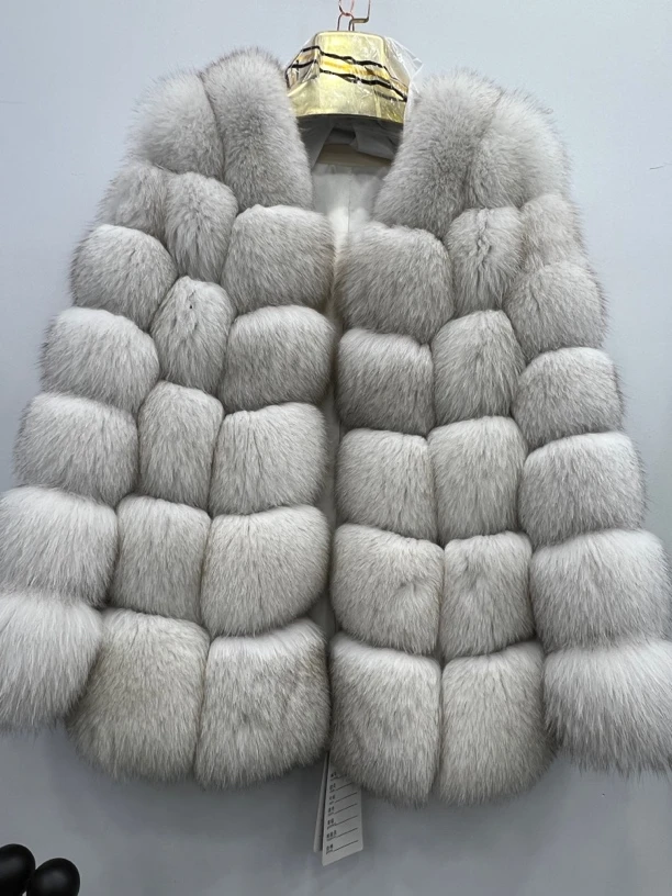 2025  秋冬新款黑金夫人长款狐狸毛外套