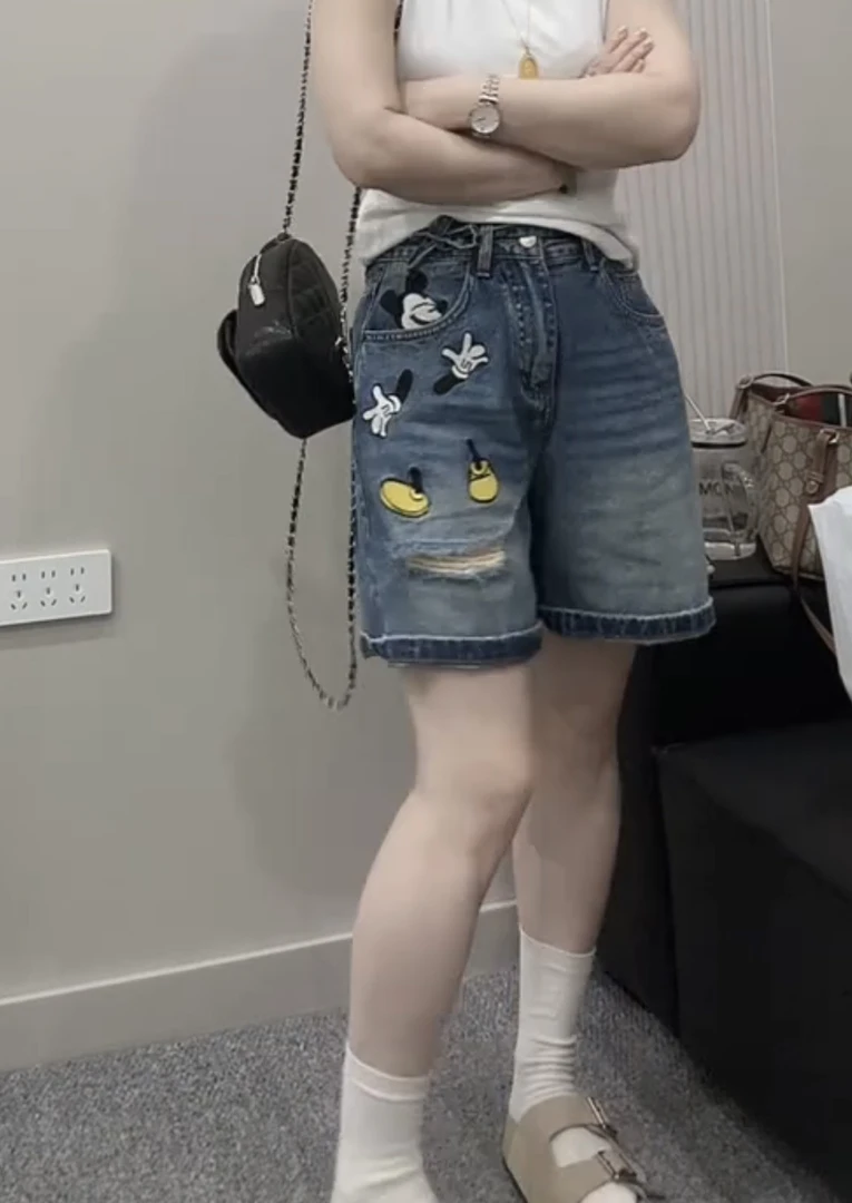 夏季薄款牛仔短裤女大码卡通风破洞时尚百搭显瘦五分直筒牛仔短裤