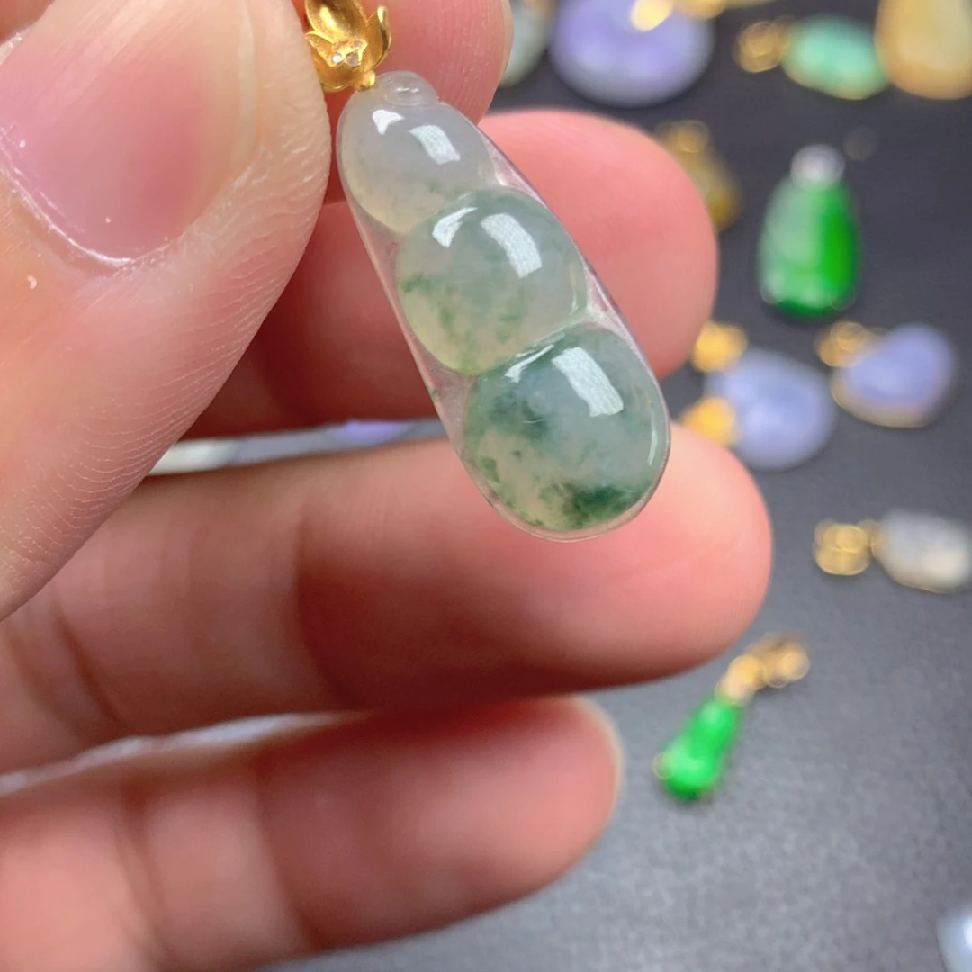 【闪购商品】颈饰18K金镶嵌翡翠翡翠