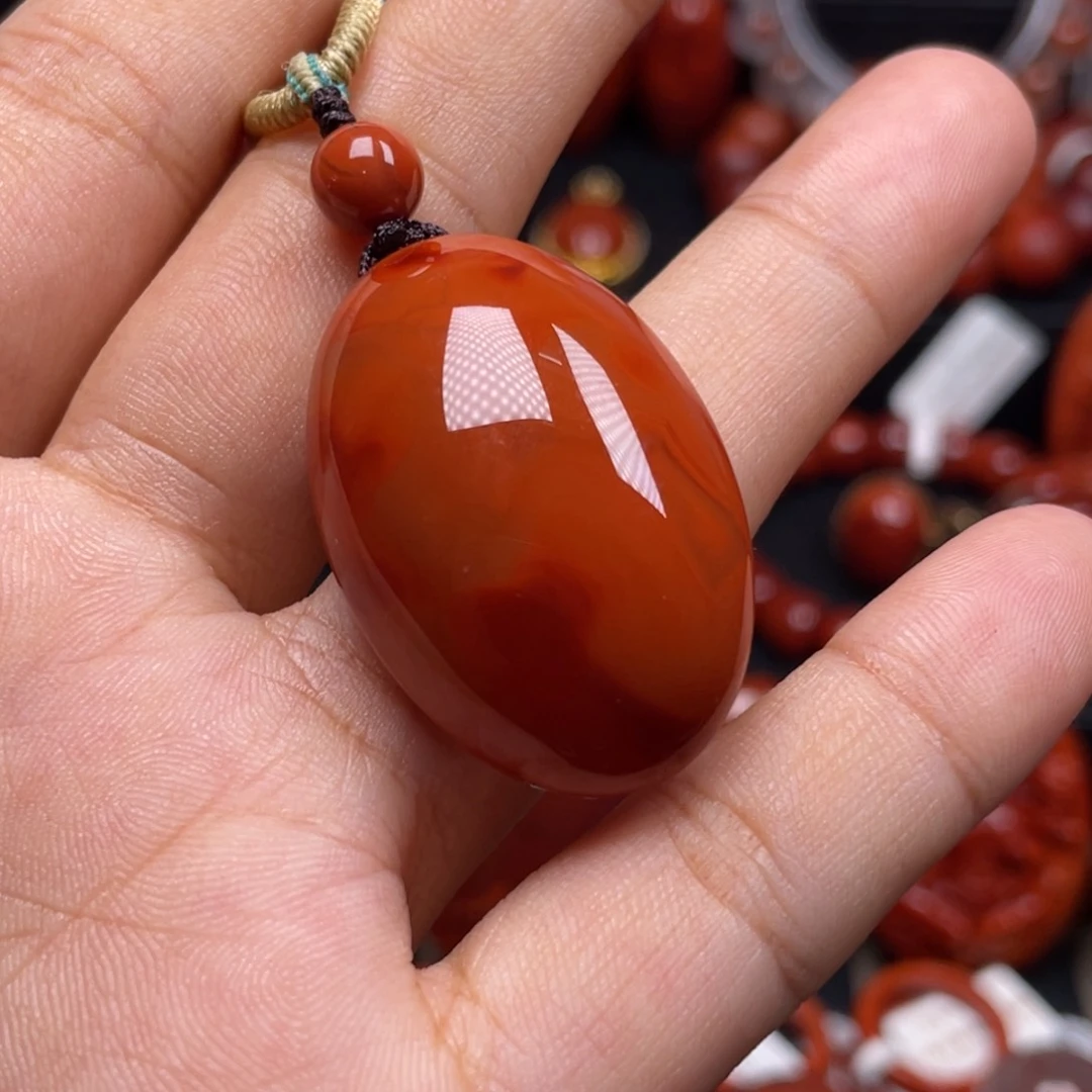南红玛瑙未镶嵌珠宝奇石吊坠