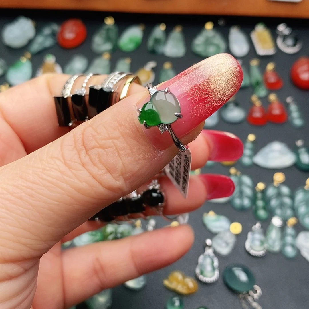 翡翠戒指银S925镶嵌戒指