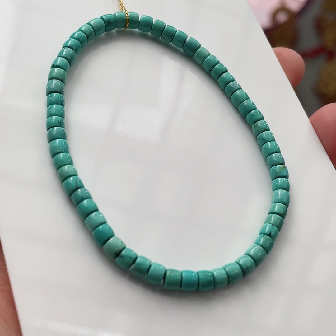 绿松石颈饰未镶嵌