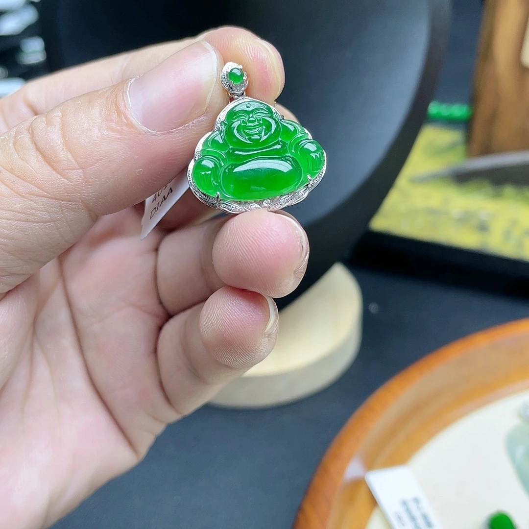 翡翠颈饰18K金镶嵌回流