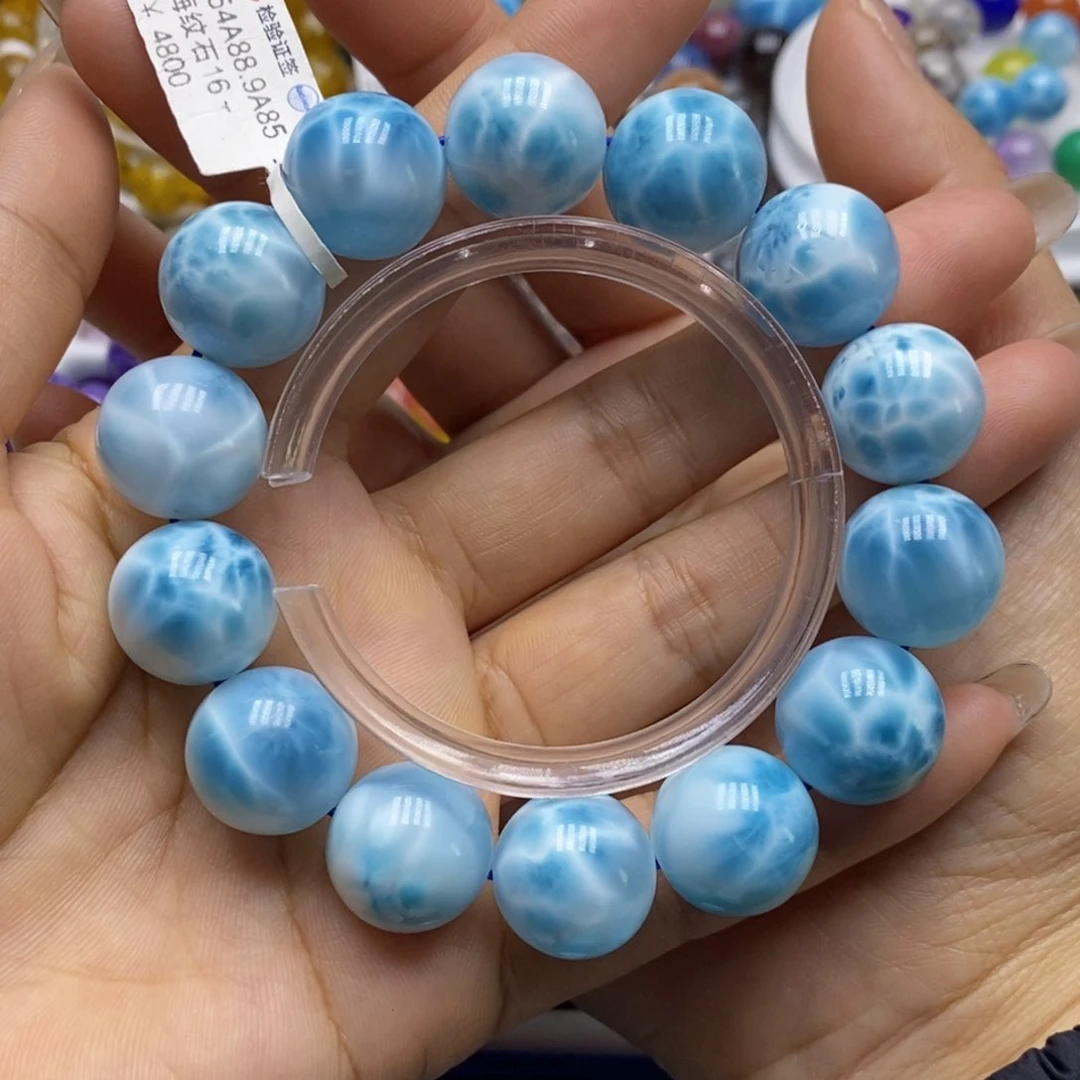 针钠钙石（海纹石）颈饰未镶嵌