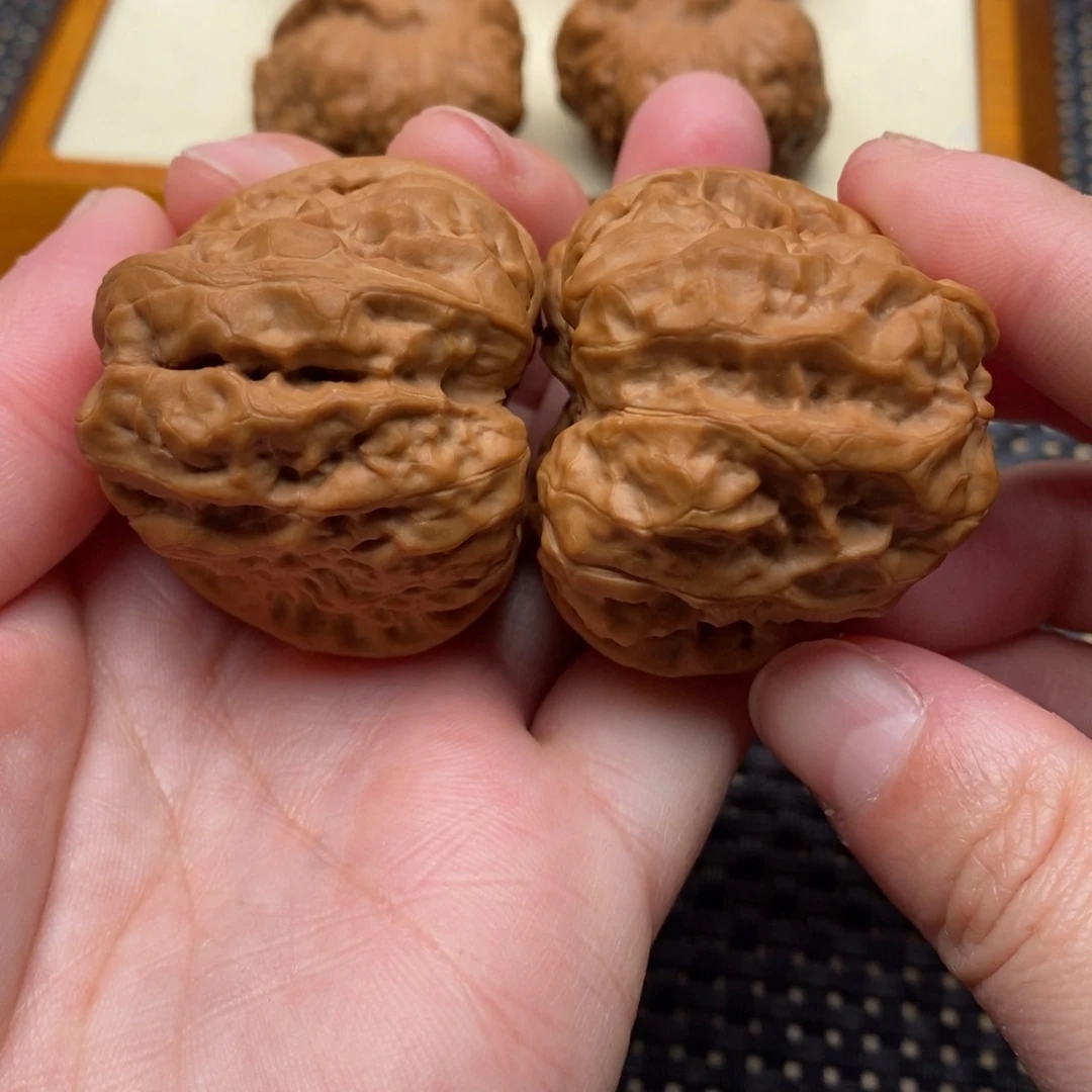 文玩核桃边40左右