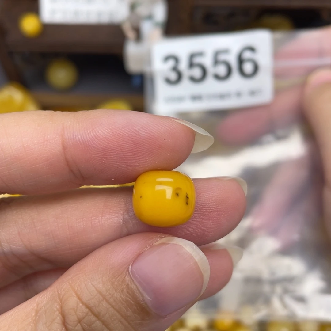 未镶嵌蜜蜡珠宝奇石12