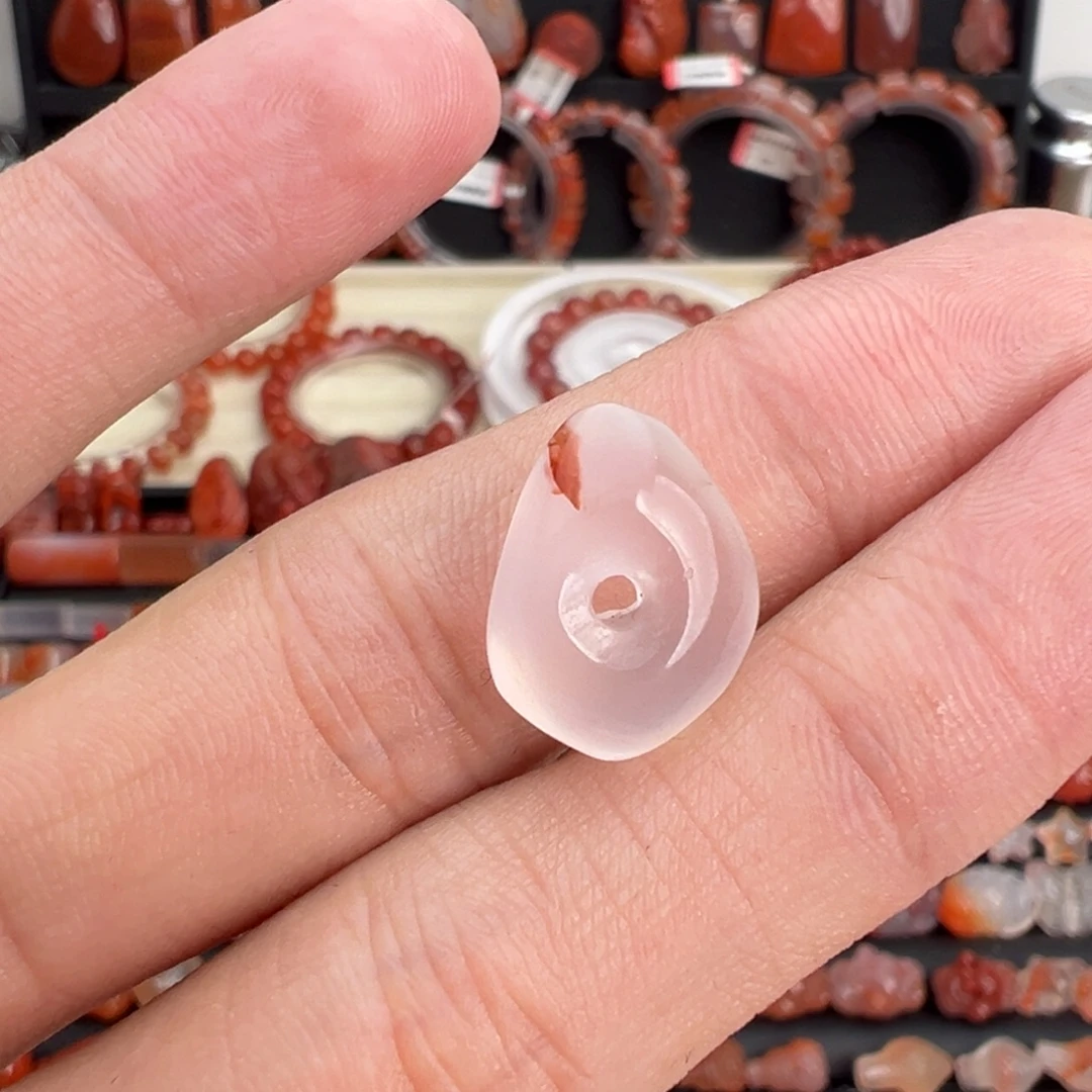 南红玛瑙未镶嵌颈饰藏扣