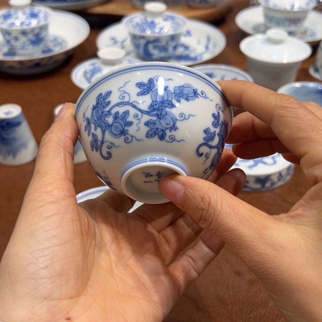 青花瓜果宫碗杯100毫升