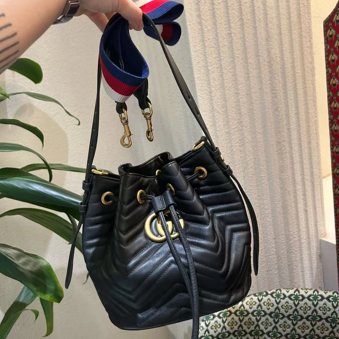 95新 GUCCI/古驰 黑金marmont水桶