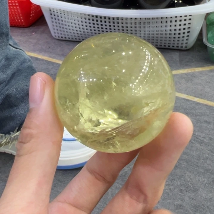 未镶嵌大型摆件(非配饰)水晶天然黄水晶球