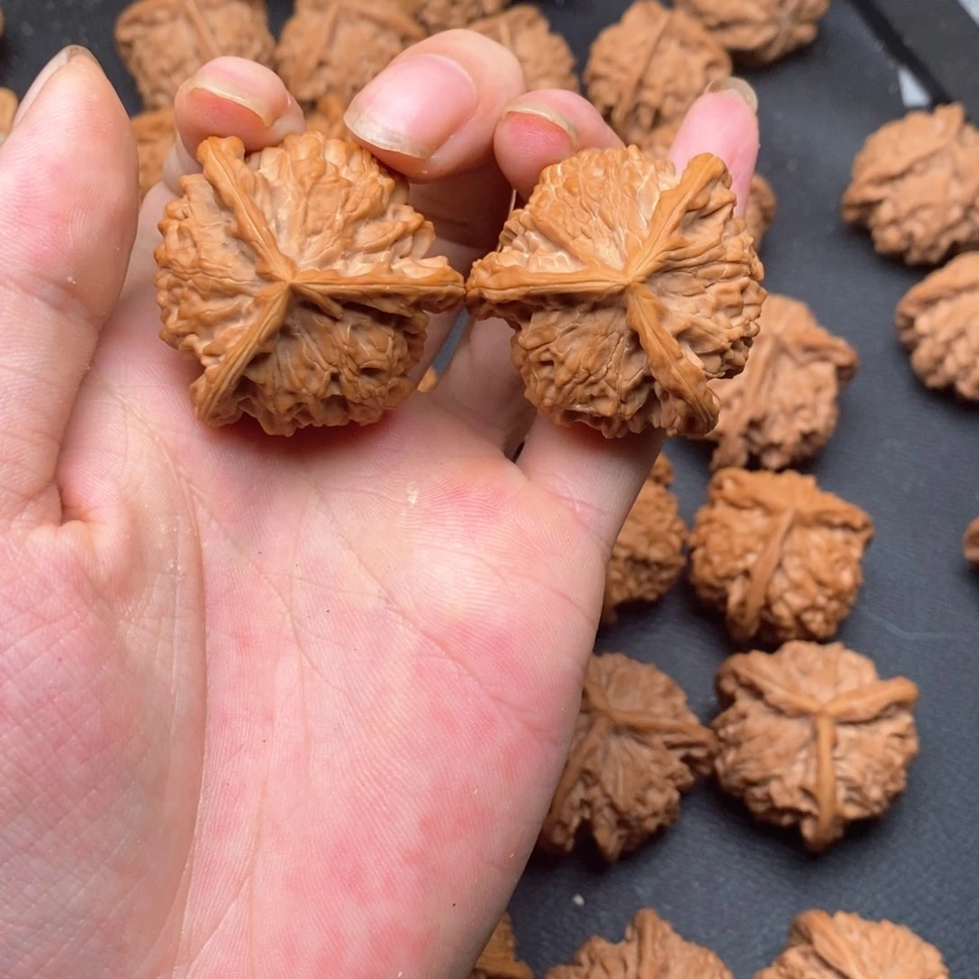 文玩核桃吊坠38球奔