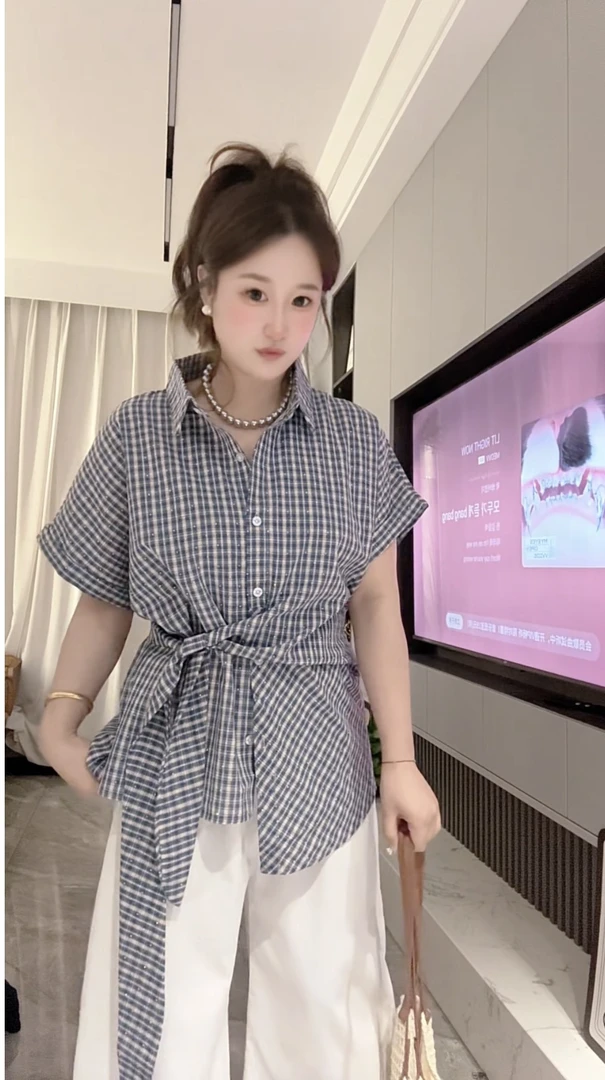 「小吴家」设计感烫钻格子短袖衬衫女夏季绑带掐腰巨显瘦上衣