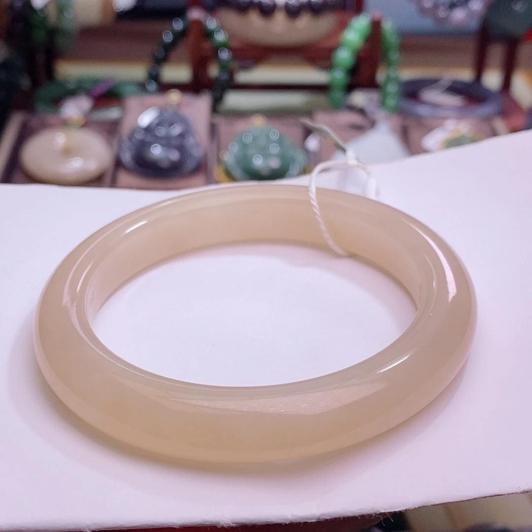 和田玉未镶嵌颈饰红藕粉手镯60圈口