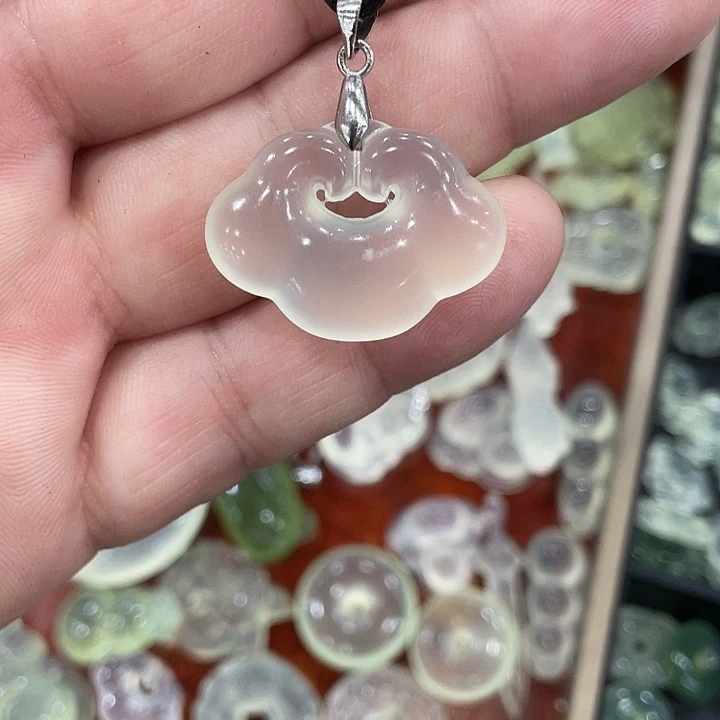 合金蛇纹石玉颈饰