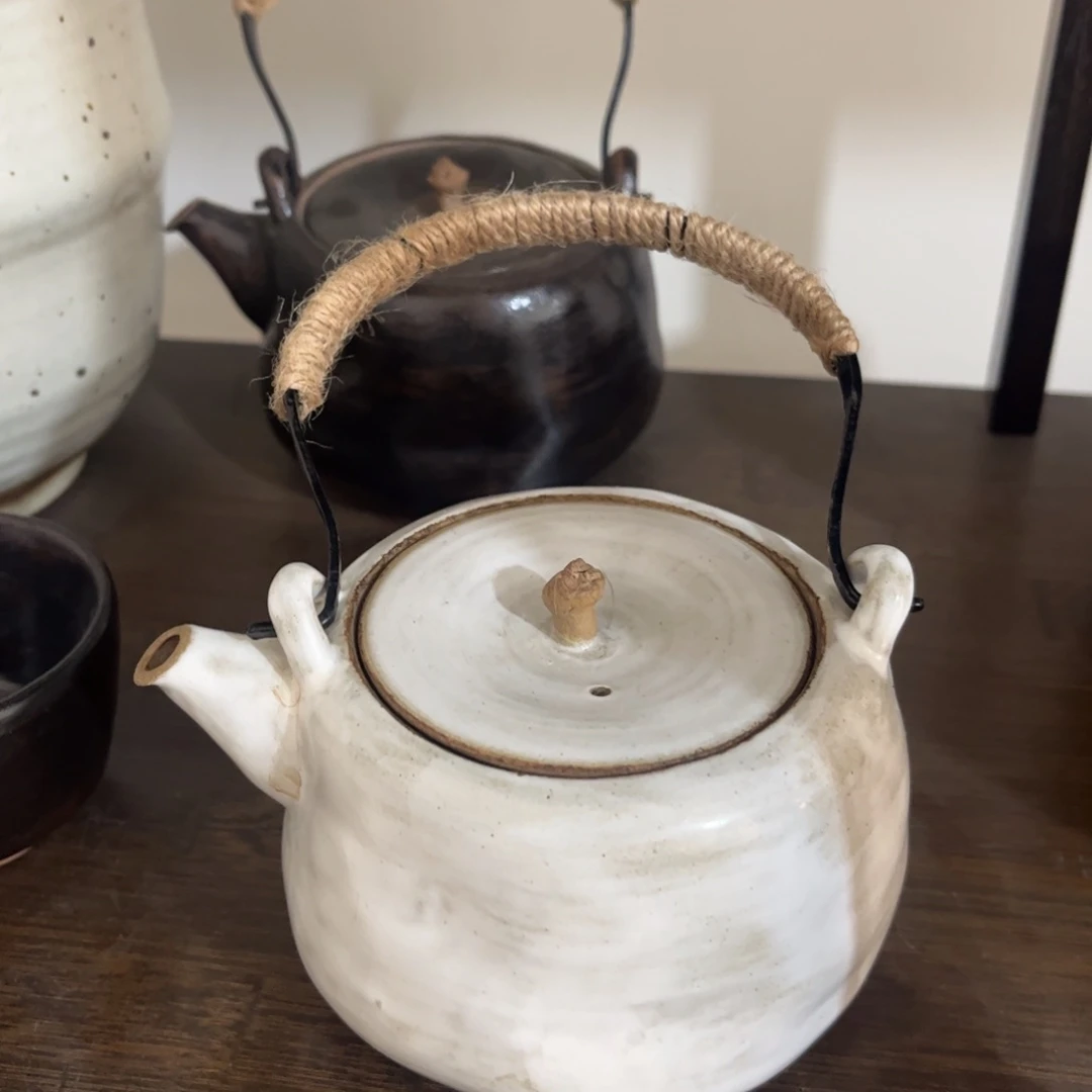 陶白色提梁壶0000000