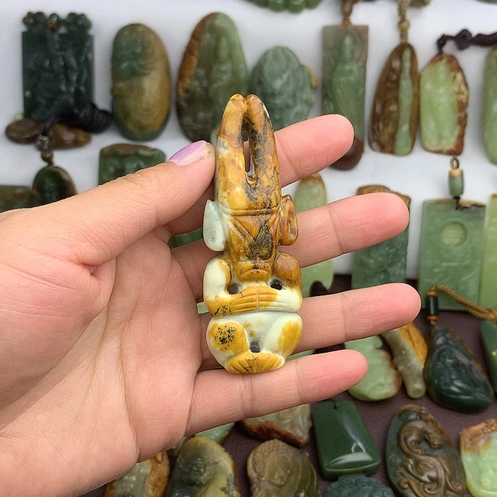 岫岩河磨玉（透闪石质玉）未镶嵌挂件