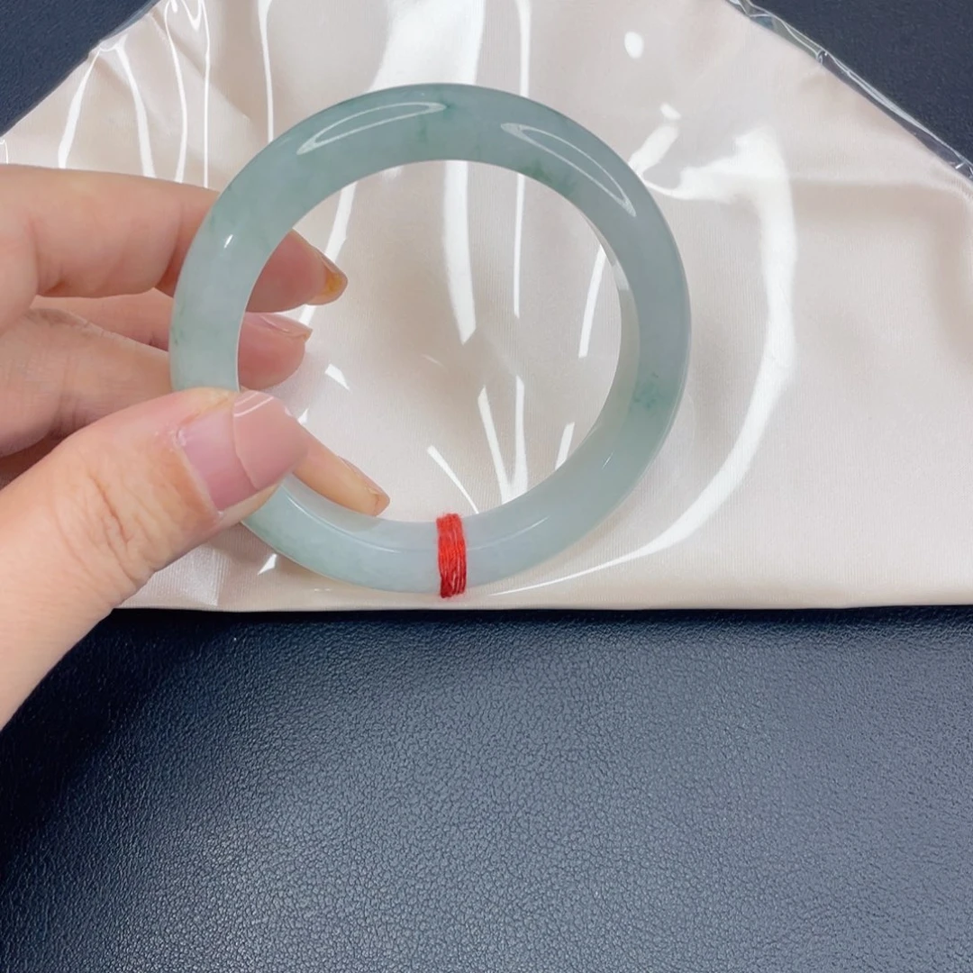 翡翠未镶嵌手镯冰飘花手镯