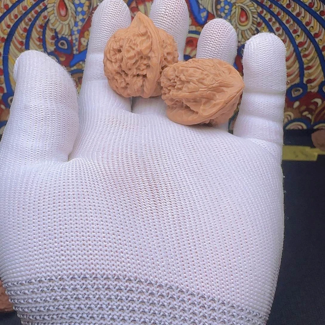 文玩核桃把件阿**三金蟾马蹄