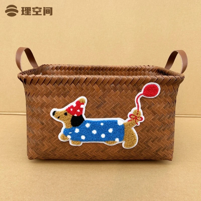 高级收纳筐脏衣服篮腊肠狗网红款仿藤编PU把洗衣桶零食玩具筐AL