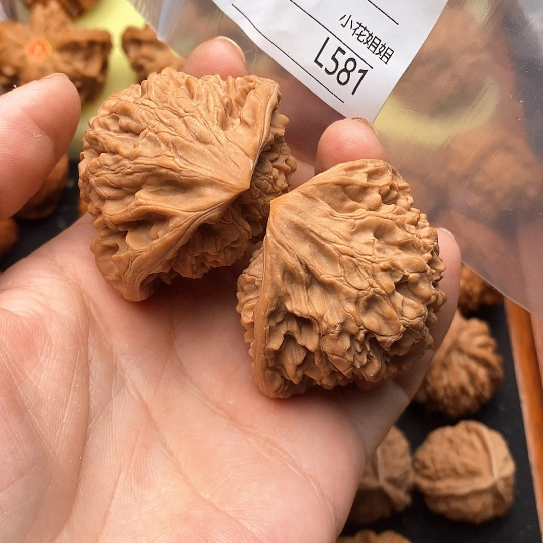 白***️把件文玩核桃48眼镜蛇王