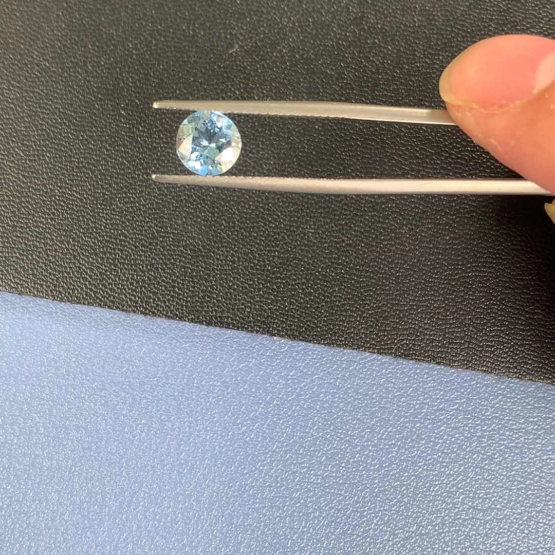 海蓝宝石笔搁未镶嵌1.05 圣玛利亚