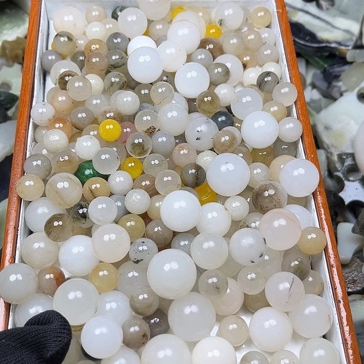 未镶嵌和田玉珠宝奇石