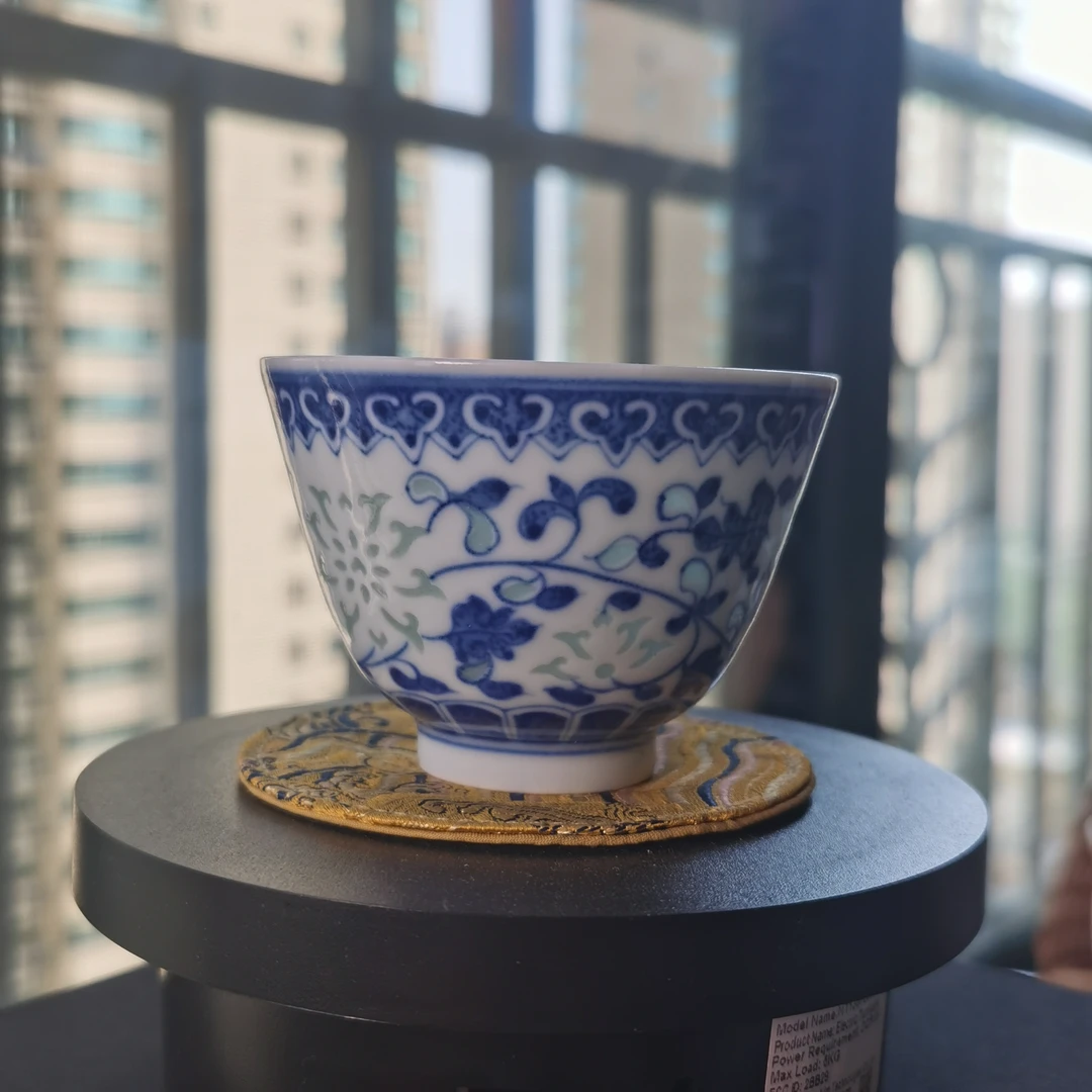 青花缠枝花卉玲珑杯手工手绘柴窑陶瓷主人杯口径7.7厘米高5.5厘米