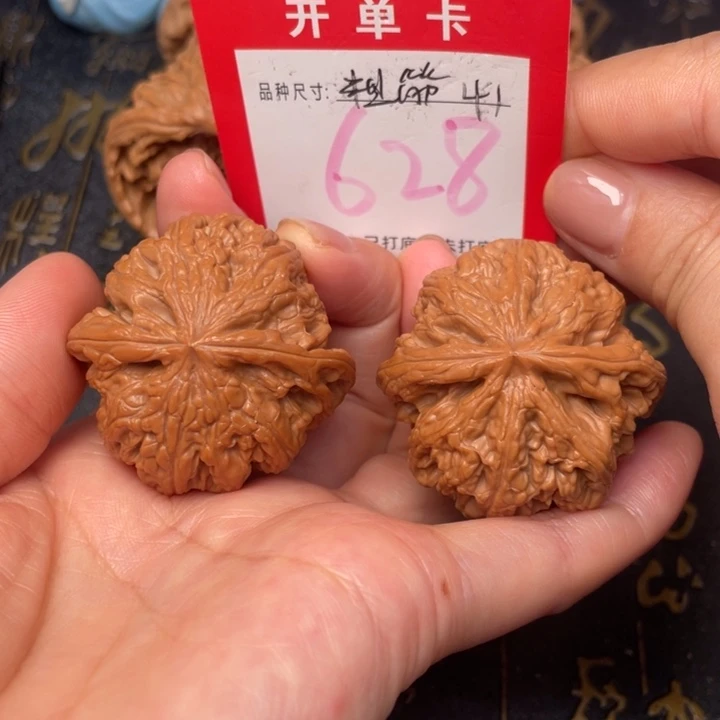 吊坠桃核文玩的好的