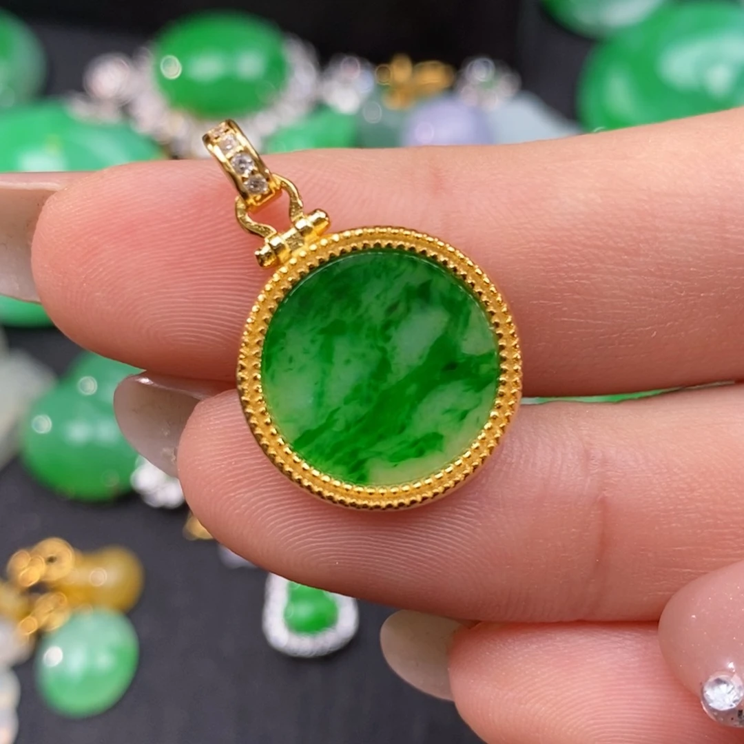 翡翠颈饰银S925镶嵌翡翠