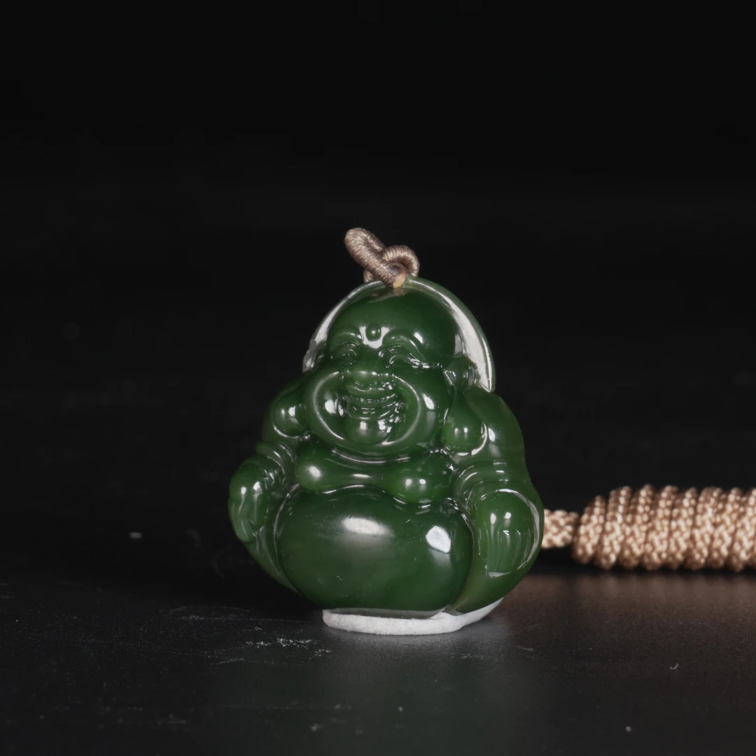 lot2老坑碧玉佛公挂件