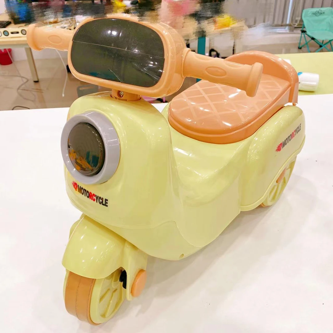 【艾】1~3~6岁宝宝可爱造型三轮滑行车