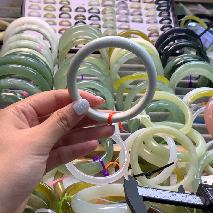 透闪石-蛇纹石玉合金手镯332