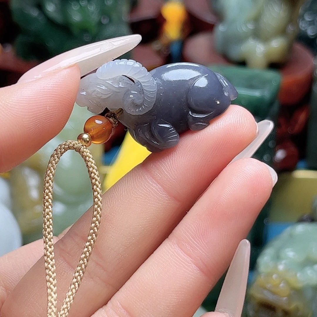 和田玉耳饰未镶嵌