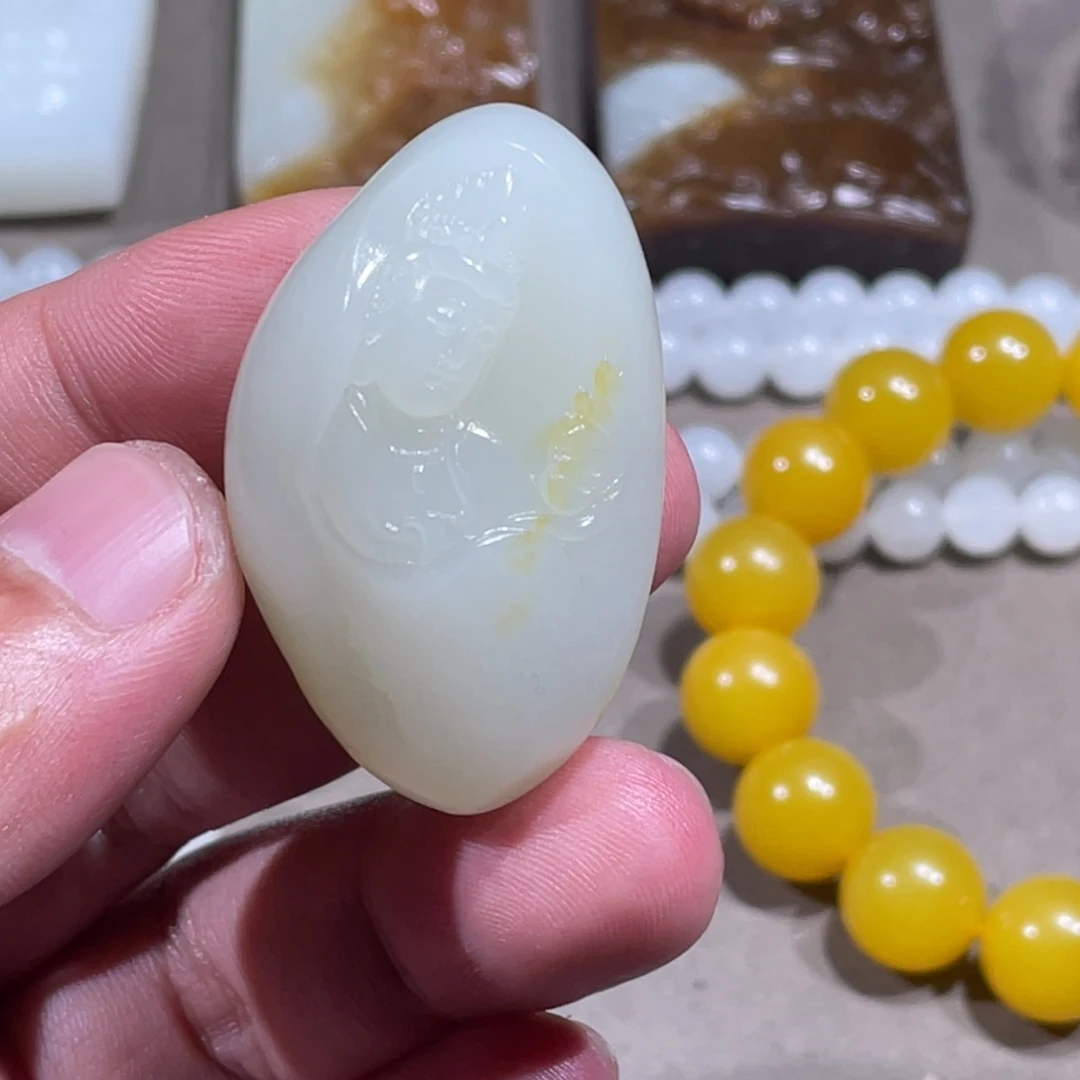 和田玉未镶嵌颈饰