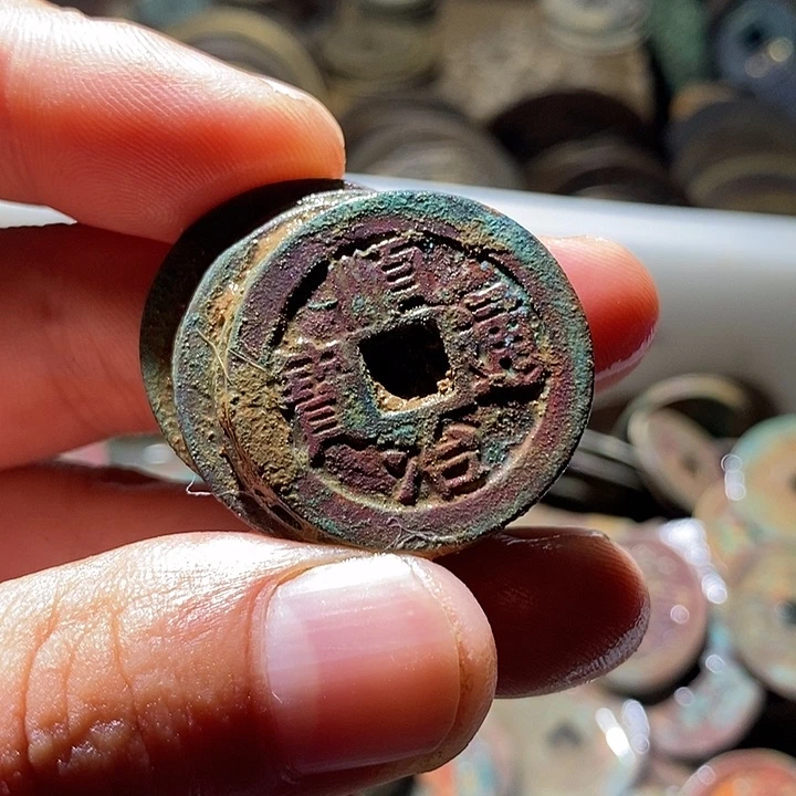 铜现代仿制品工艺品6个