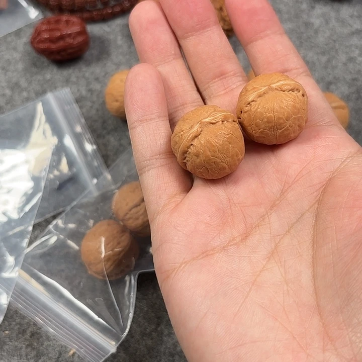 文玩核桃吊坠平底锅24