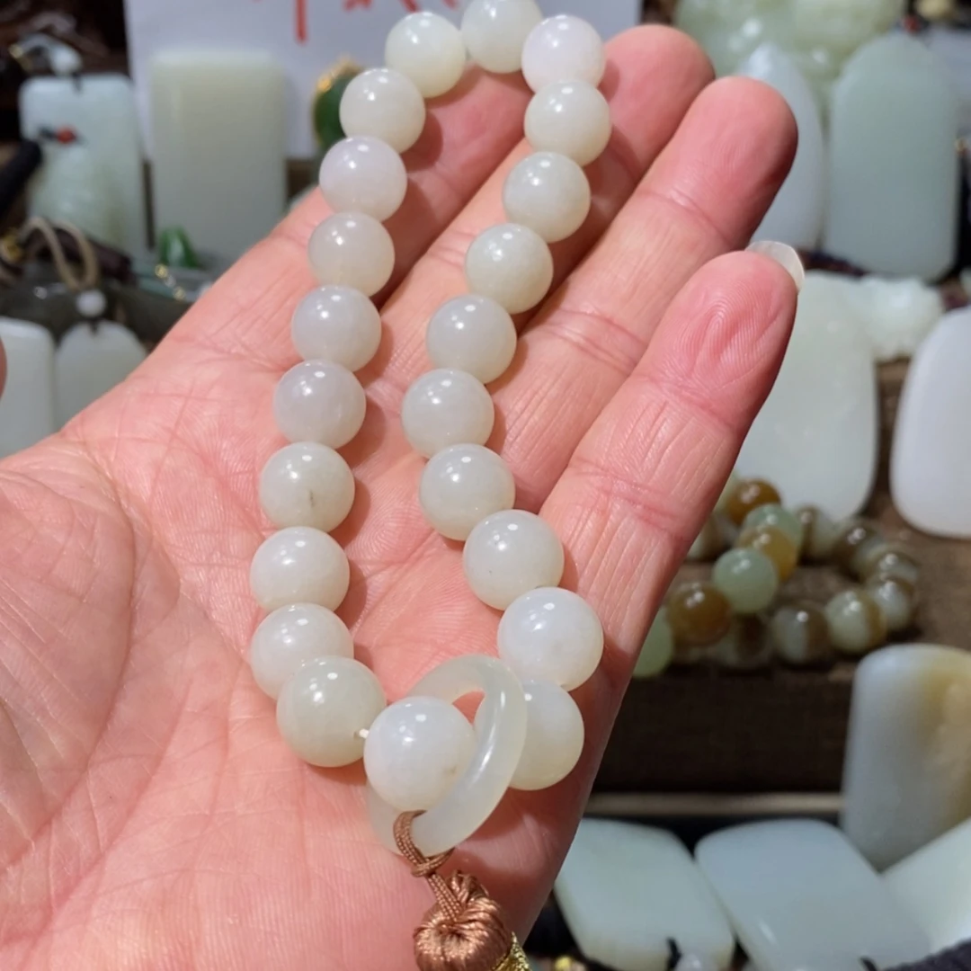 【闪购商品】和田玉吊坠(赠链)未镶嵌
