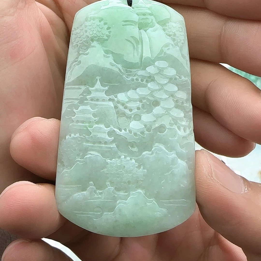 翡翠颈饰未镶嵌翡翠