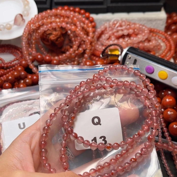 南红玛瑙未镶嵌多样性发货默认微瑕称重5mm