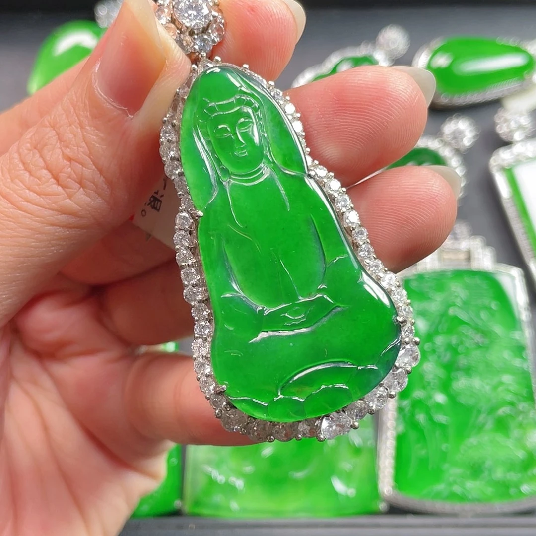 吊坠(不含链)未镶嵌翡翠