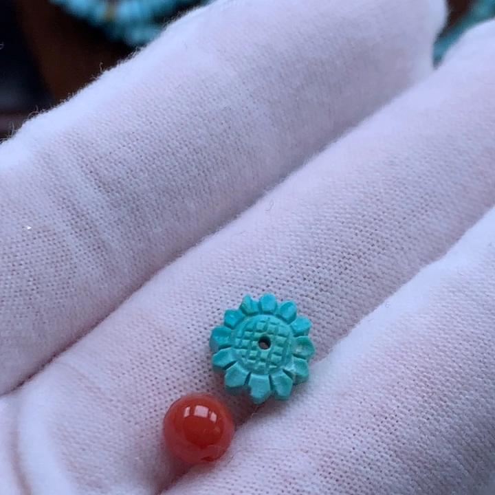 南红玛瑙未镶嵌珠宝奇石