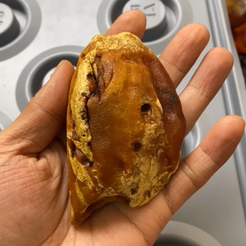 蜜蜡珠宝奇石未镶嵌陈***?琥珀蜜蜡原石定制 全皮吊坠