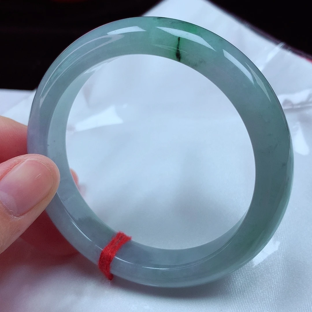 翡翠手镯未镶嵌58圈