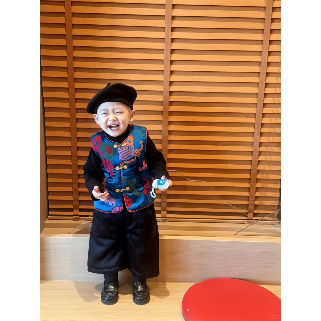 《现货》2024年新年战袍蓝色八宝葫芦马甲上衣黑色裤子套装