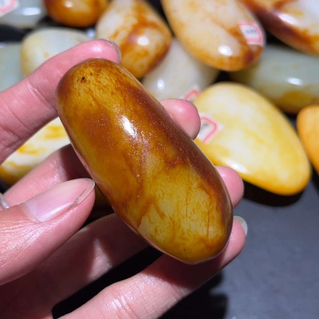 和田玉未镶嵌珠宝奇石